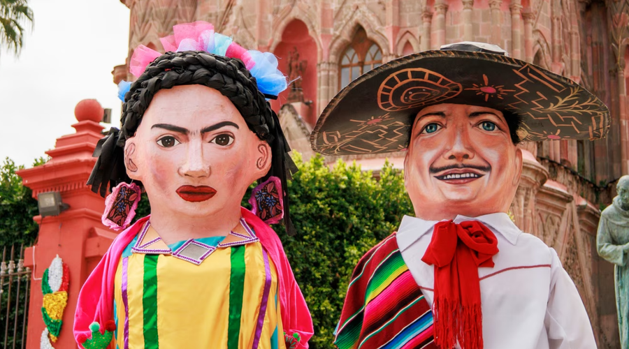 What Is the Desfile de Locos in San Miguel de Allende, Mexico and how can you enjoy it? Krystal Grand® Residences San Miguel de Allende What Is the Desfile de Locos in San Miguel de Allende, Mexico and how can you enjoy it? Krystal Grand® Residences San Miguel de Allende